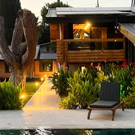 Living Dream Lignum Villa *